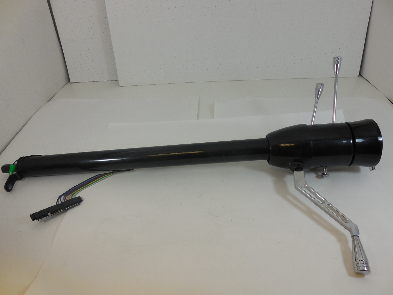 thumbnail image 2 of Classic Performance Products Deluxe Universal 33" Tilt Steering Column – Black – No Key 2 of 6